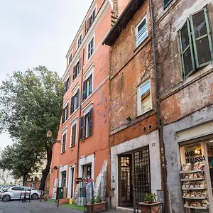 Cozy Entire Close To Piazza Trilussa Apartamento Roma